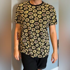 Forever 21 Black and Yellow Sunflower Short Sleeve Tee